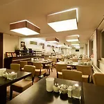 암 칼스토르 호텔 3*