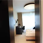 암 칼스토르 3*