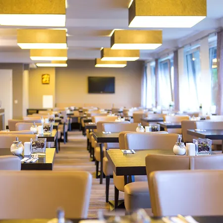 Am Karlstor 3*