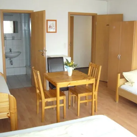 Hotel Am Karlstor 3*