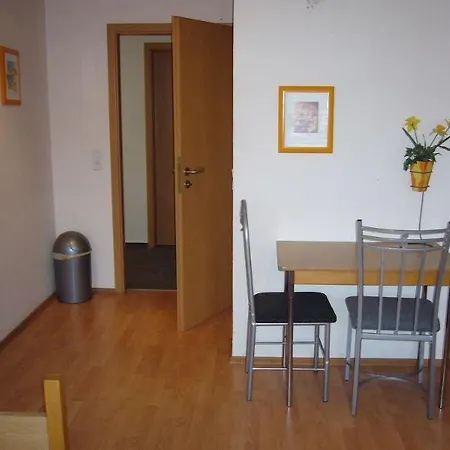 Hotel Am Karlstor 3*