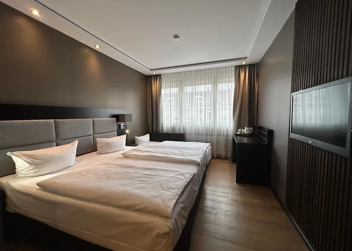 Hotel Am Karlstor 3*