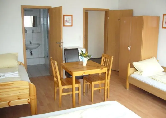 Hotel Am Karlstor 3*